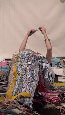Rebecca Kinsey, Labour (64hrs), 2013. Video still.
