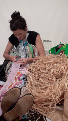 Rebecca Kinsey, Labour (64hrs), 2013. Video still.
