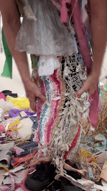 Rebecca Kinsey, Labour (64hrs), 2013. Video still.