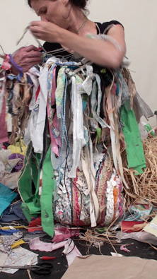 Rebecca Kinsey, Labour (64hrs), 2013. Video still.